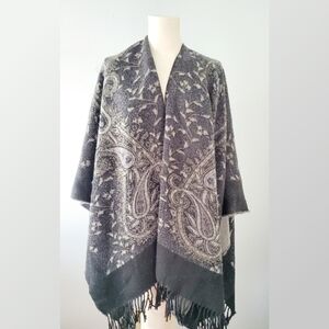 East 5th Gray/Black Wrap with Fringe